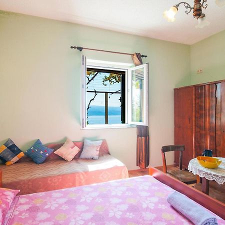 Two-Bedroom Apartment Lokva Rogoznica With Sea View 02 외부 사진