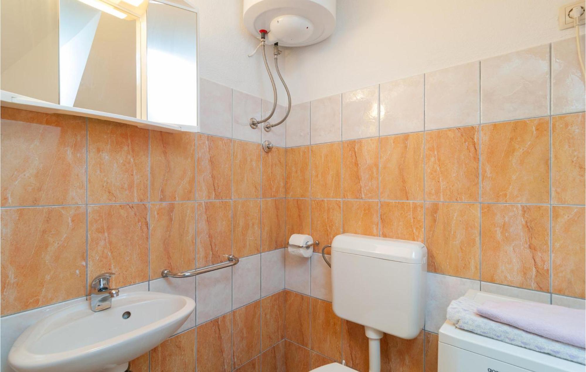 Two-Bedroom Apartment Lokva Rogoznica With Sea View 02 외부 사진
