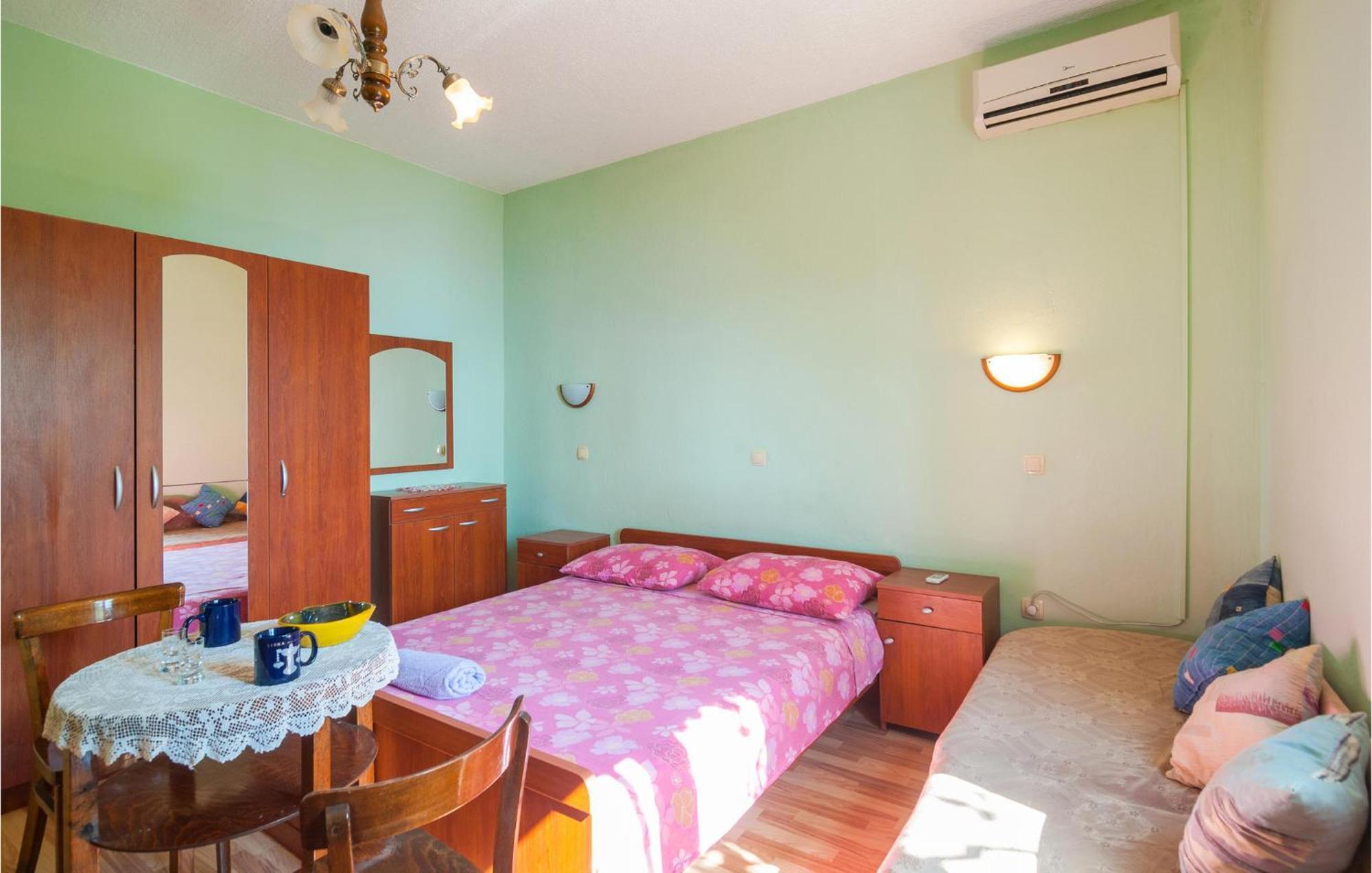 Two-Bedroom Apartment Lokva Rogoznica With Sea View 02 외부 사진